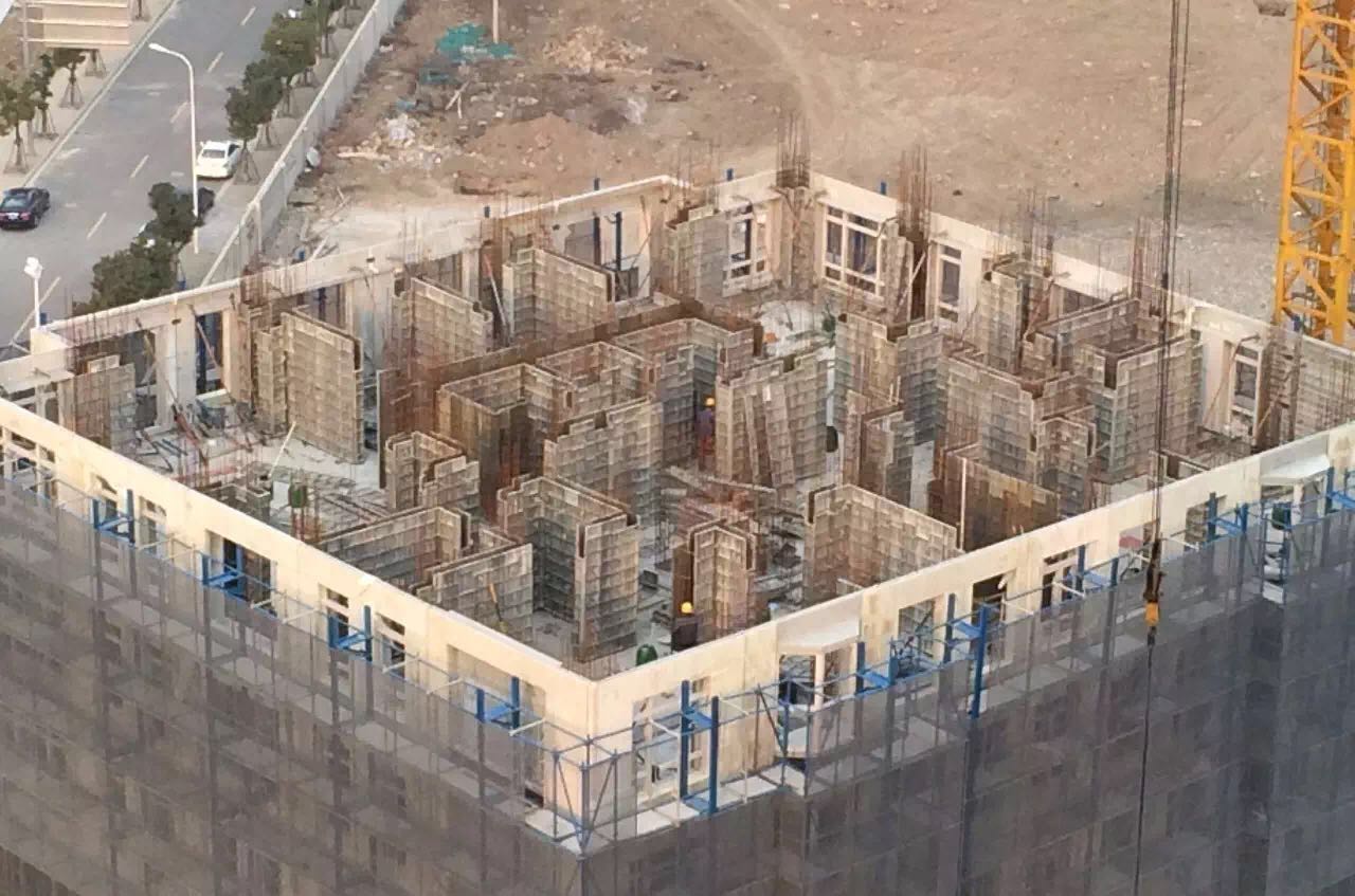 PC连系铝模手艺应用